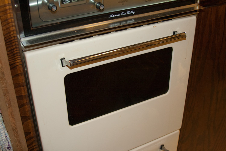 Name:  Oven.jpg
Views: 838
Size:  99.1 KB