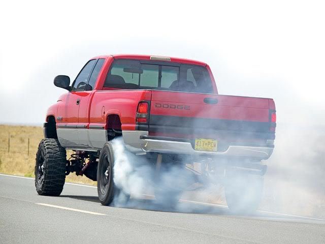 Name:  0811dp_09_z1999_dodge_ram_2500_cumminsrear_burnout.jpg
Views: 307
Size:  31.4 KB