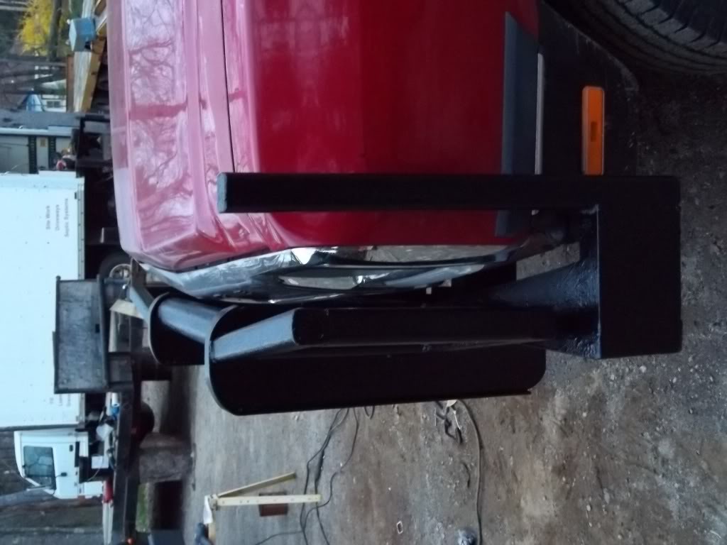 Name: 92bumperfinishedandpainted511007.jpg
Views: 95
Size: 81.3 KB
