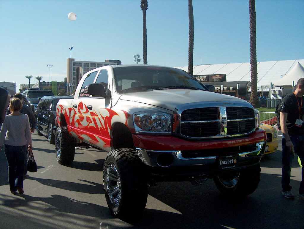 Name:  Familyandtruck175.jpg
Views: 26
Size:  122.5 KB