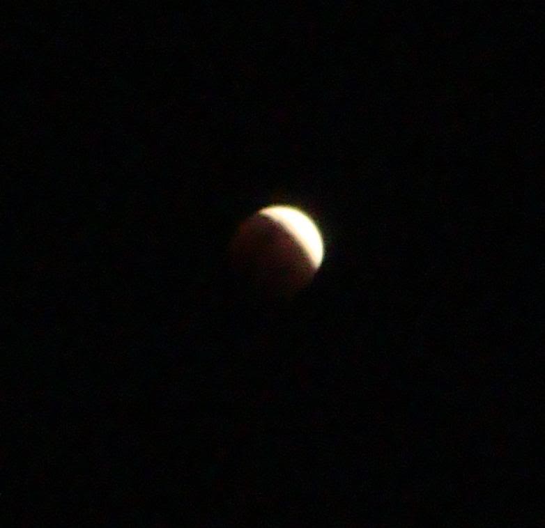 Name:  LunarEclipse08005.jpg
Views: 9
Size:  29.3 KB