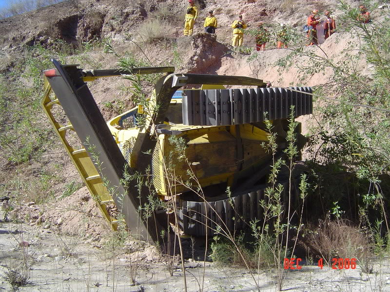 Name:  dozer1.jpg
Views: 108
Size:  200.2 KB