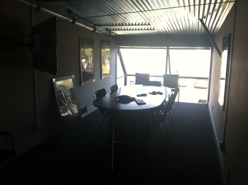 Name:  confroom.jpg
Views: 23
Size:  49.0 KB