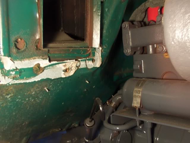 Name:  241-1.jpg
Views: 3072
Size:  39.4 KB