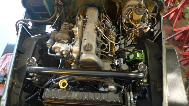 Name:  oilFEED02.jpg
Views: 395
Size:  60.5 KB