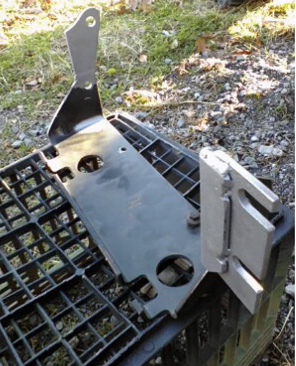 Name:  1978Broncoheatexchangerbracket2.jpg
Views: 3915
Size:  90.2 KB