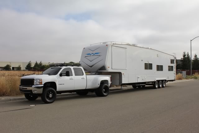 Name:  Dually_toyhauler.jpg
Views: 665
Size:  29.1 KB