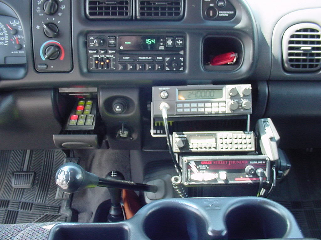 how's your CB mounted? - Diesel Bombers 2005 dakota radio wiring diagram 