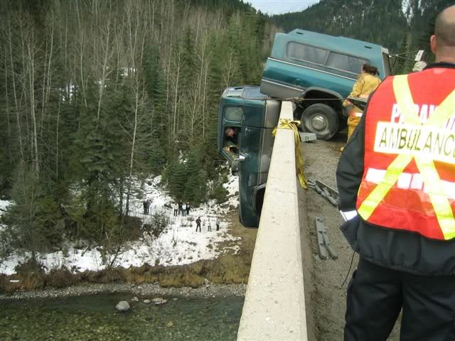 Name: Crash2.jpg
Views: 201
Size: 63.8 KB