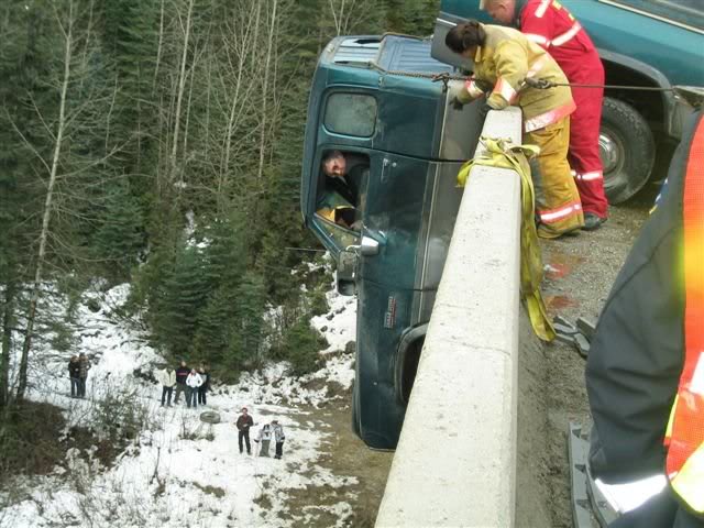 Name: crash.jpg
Views: 137
Size: 67.5 KB