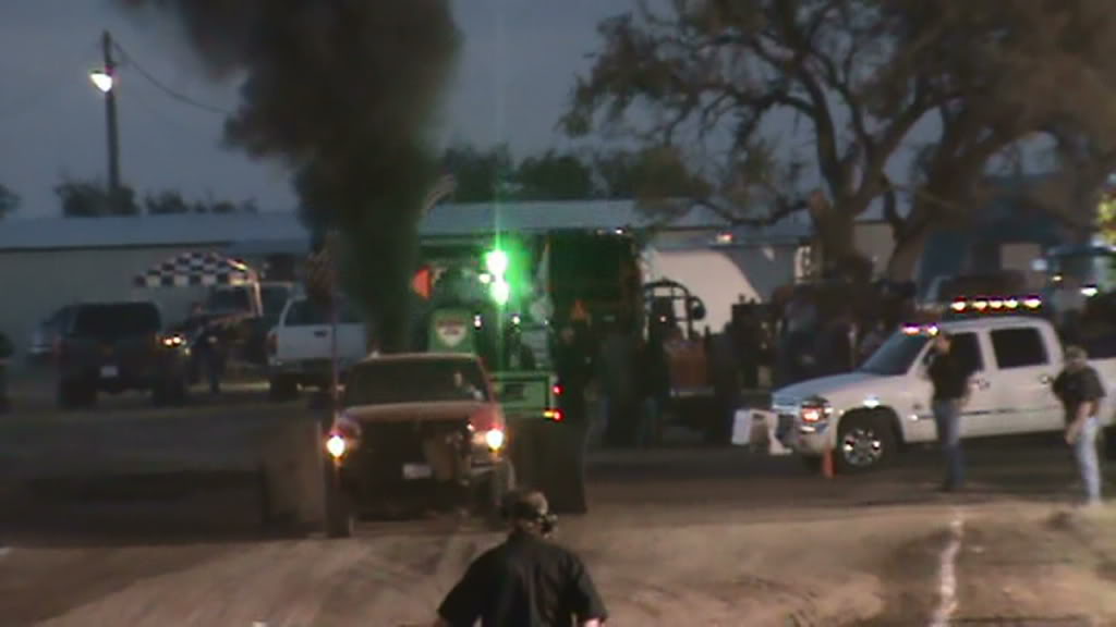 Name:  jtpriddy1stpull1.jpg
Views: 287
Size:  50.9 KB